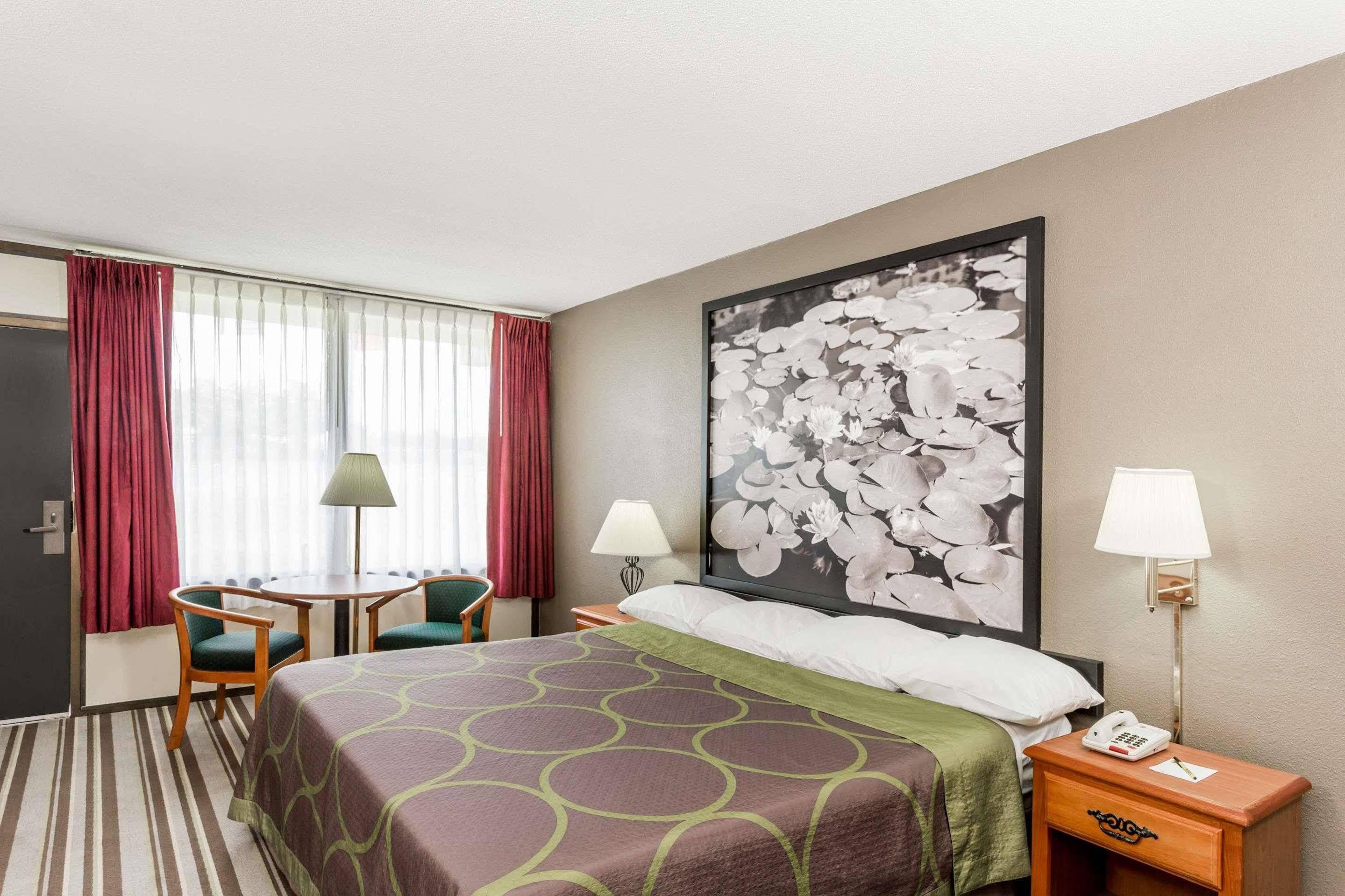 Super 8 By Wyndham Valdosta Mall Esterno foto